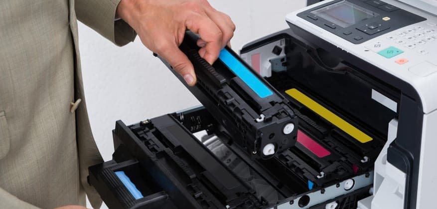 Înlocuirea unui cartuș de toner original Xerox